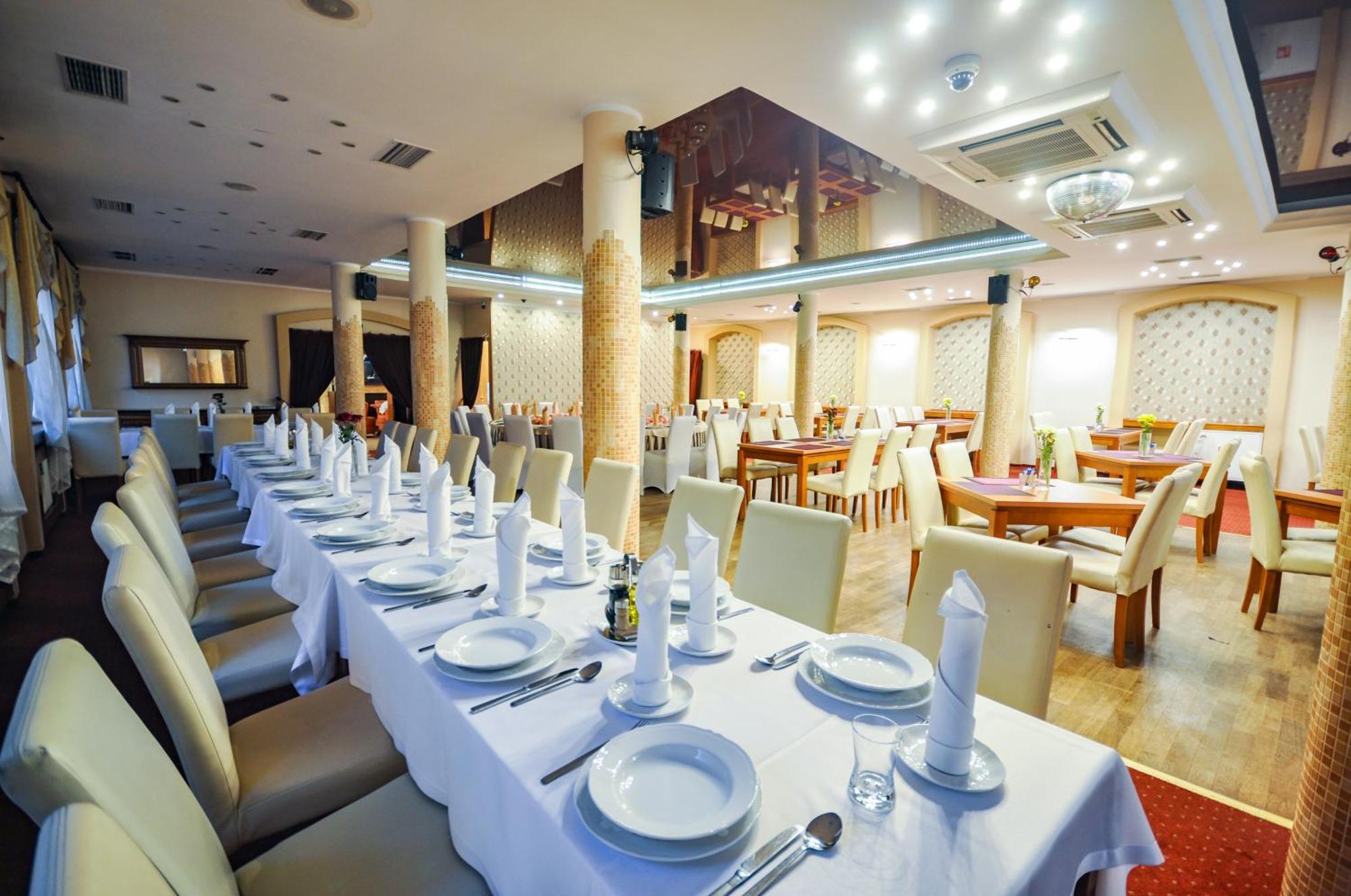 Hotel Trzy Swiaty Spa & Wellness Rajska Wyspa Гливице Экстерьер фото