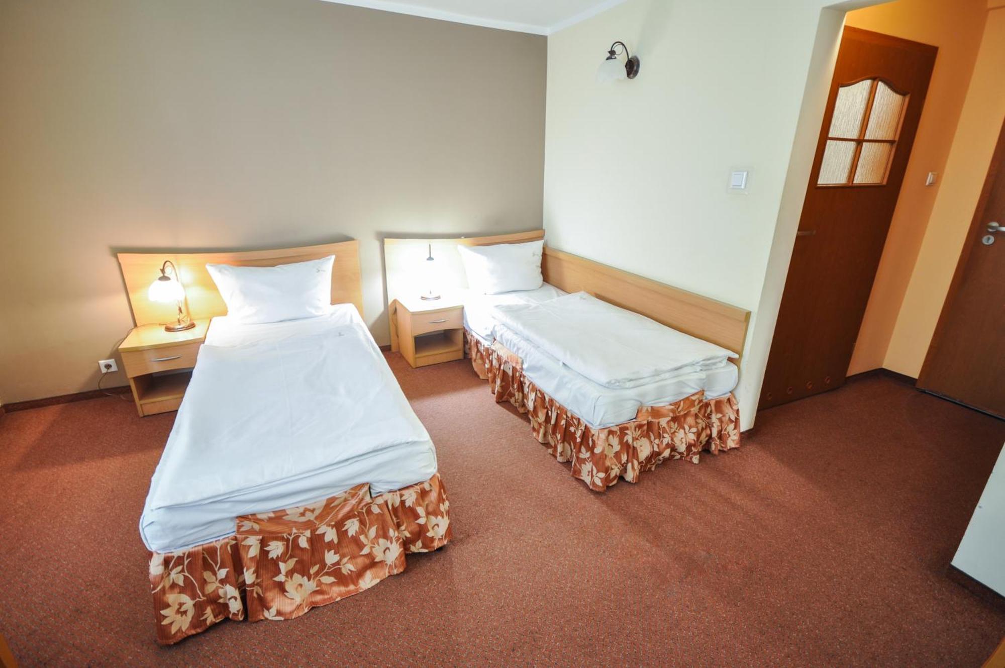Hotel Trzy Swiaty Spa & Wellness Rajska Wyspa Гливице Экстерьер фото
